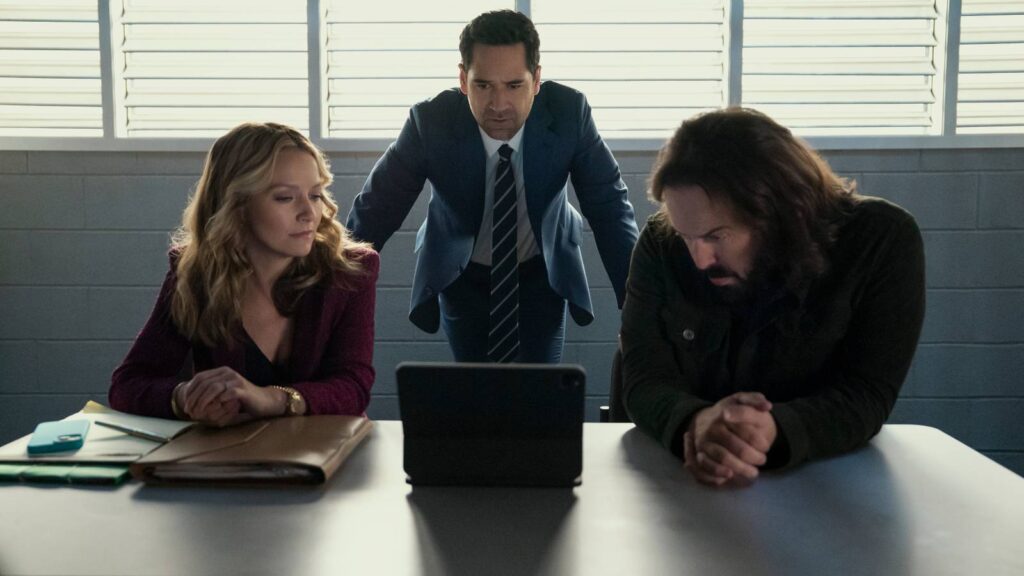 3 Netflix shows you need to watch this weekend (Feb 6-8) 3 Netflix shows you need to watch this weekend (Feb 6-8)