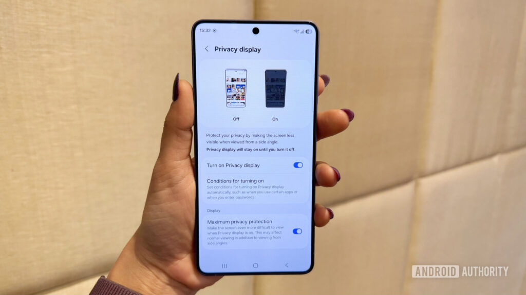 Is the Galaxy S26 Ultra’s Privacy Display better than a privacy screen protector? We tested both Samsung Galaxy S26 Ultra Privacy Display Settings