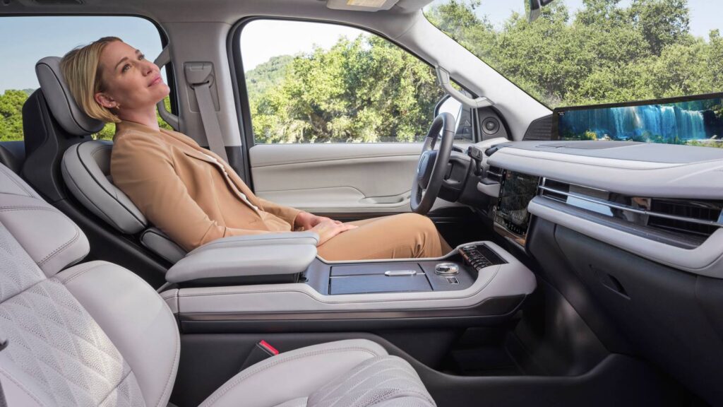 Inside the redesigned 2026 Navigator Inside the redesigned 2026 Navigator