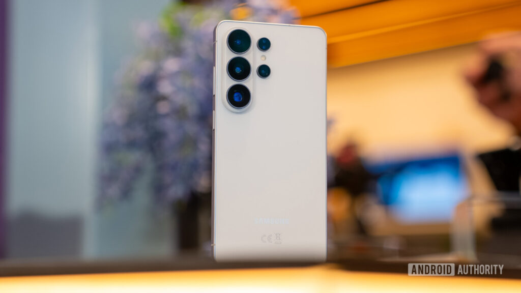 Samsung Galaxy S26 Ultra’s benchmark wins vanish once heat kicks in