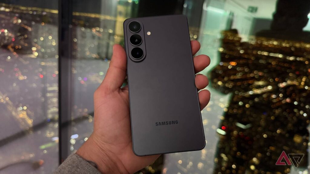 Samsung joins Google in offering AirDrop support