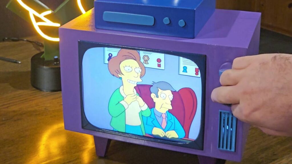 Someone made a functional tiny Simpsons TV using a 3D printer and a Raspberry Pi 4B 2G