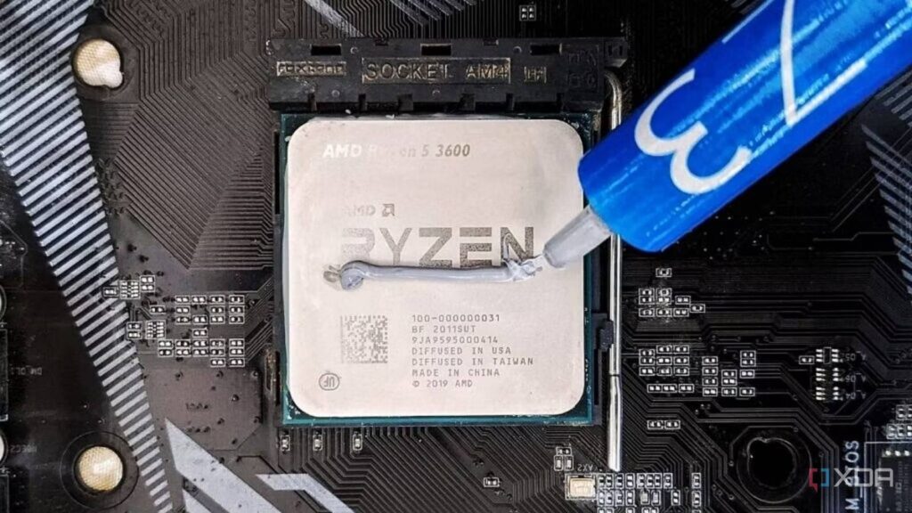 I reapplied thermal paste multiple times, but that wasn't the real problem